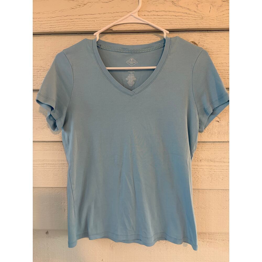 St. John’s Bay Essential Tee Blue V-Neck Short Sleeve Top Size Medium - Picture 2 of 4